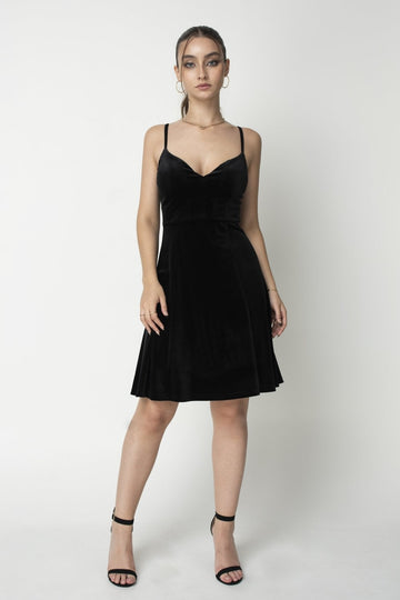 Black Sweetheart Neck Velvet Skater Dress Double Second